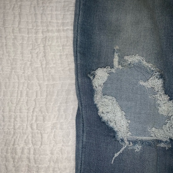 Ripped Jeggings - Picture 2 of 4